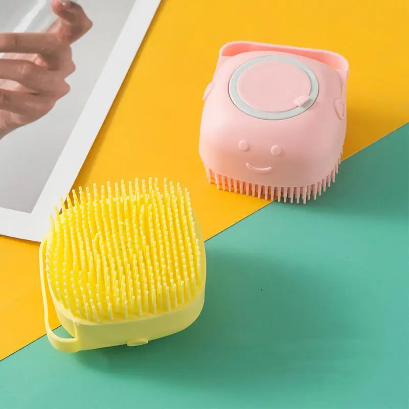 Escova para lavar pelos de Cães e Gatos com dispenser - PeloClean